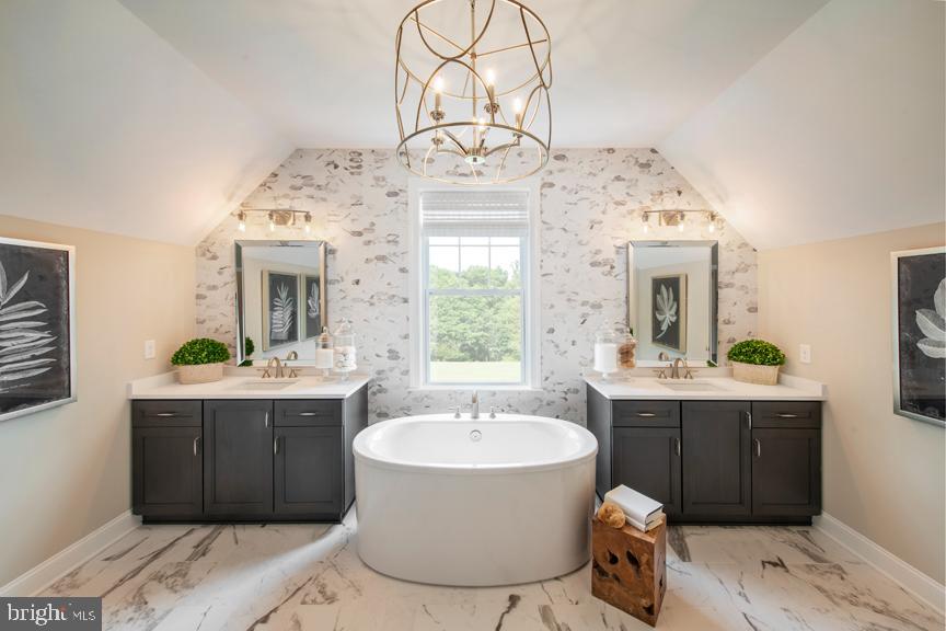 MAPLE RIDGE ESTATES - Residential