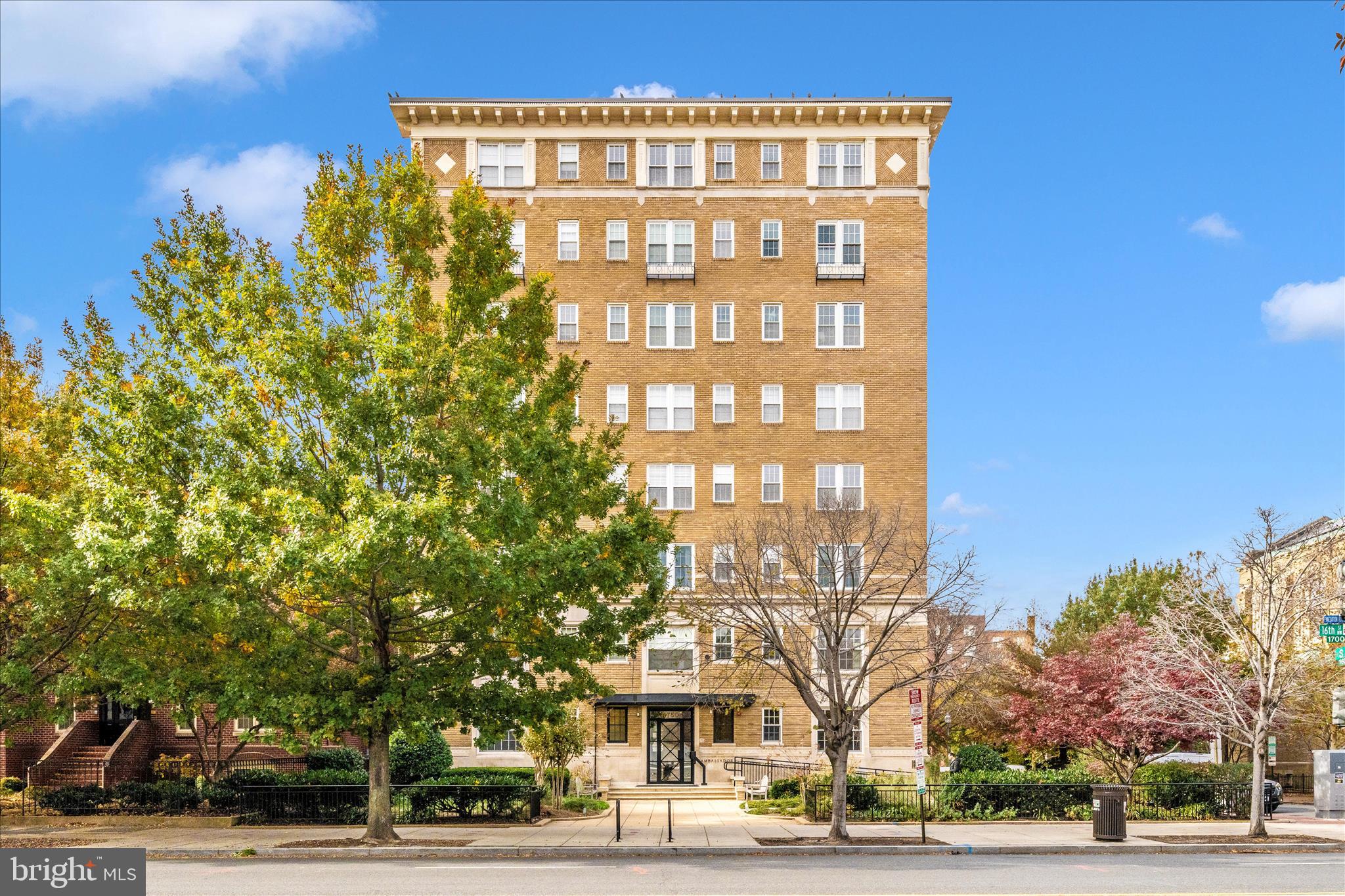 1750 16TH STREET NW 4