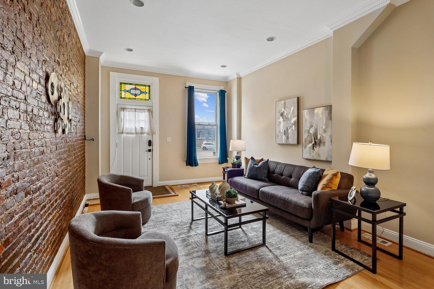2106 FLEET STREET