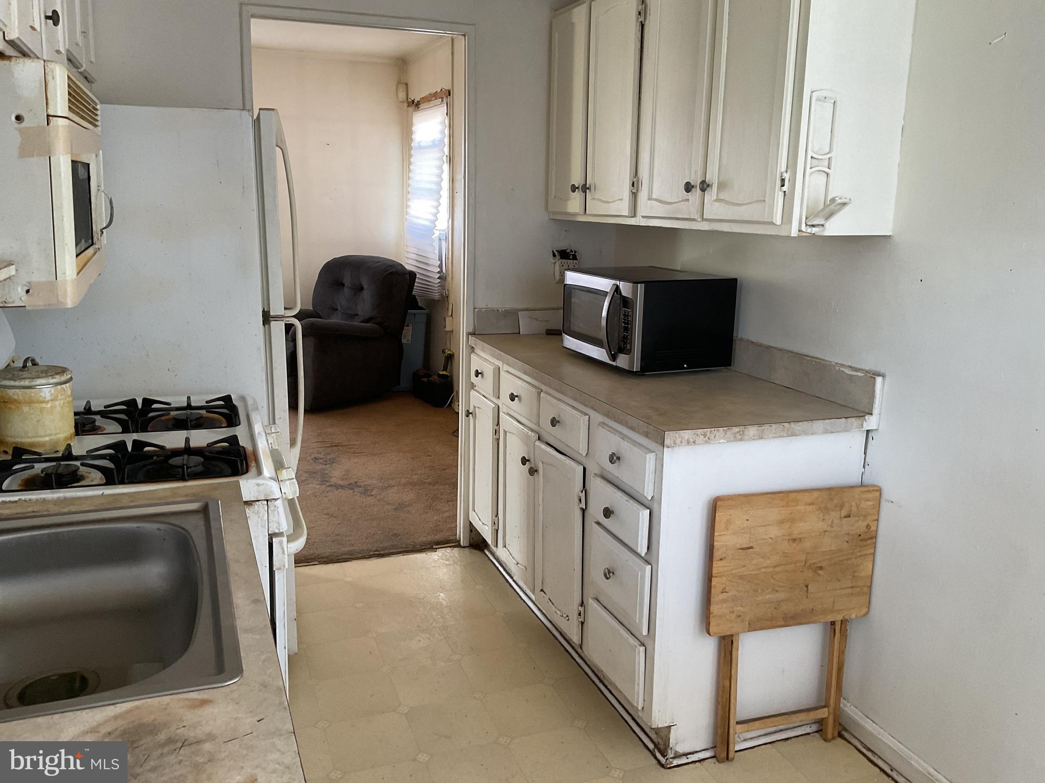 NORTH FORESTVILLE - Residential