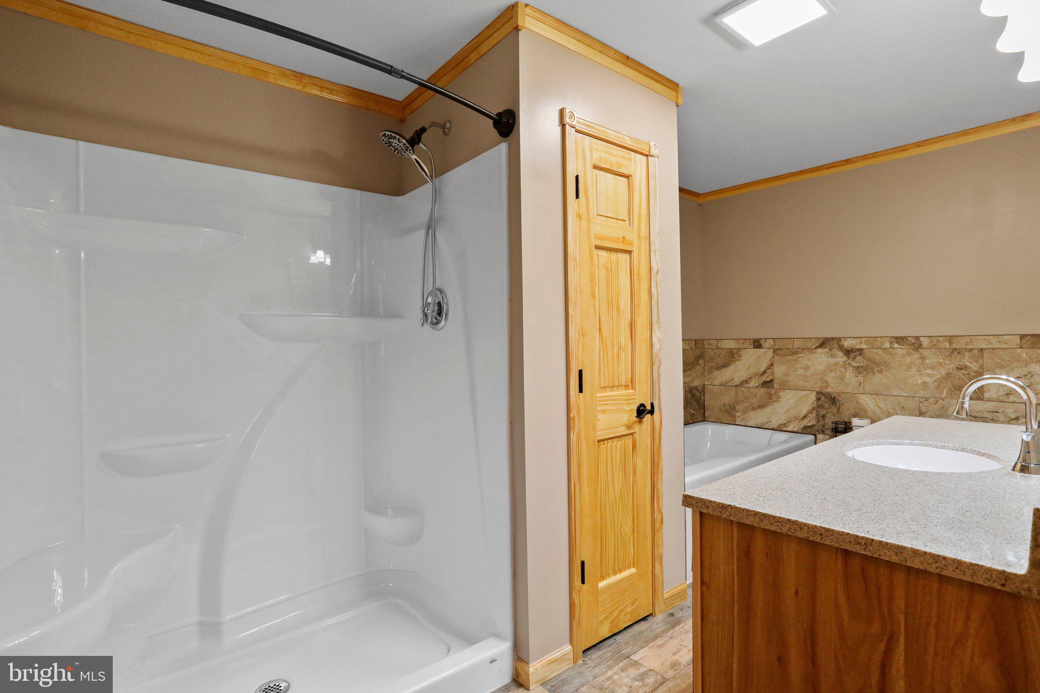 WALNUT RIDGE - Residential