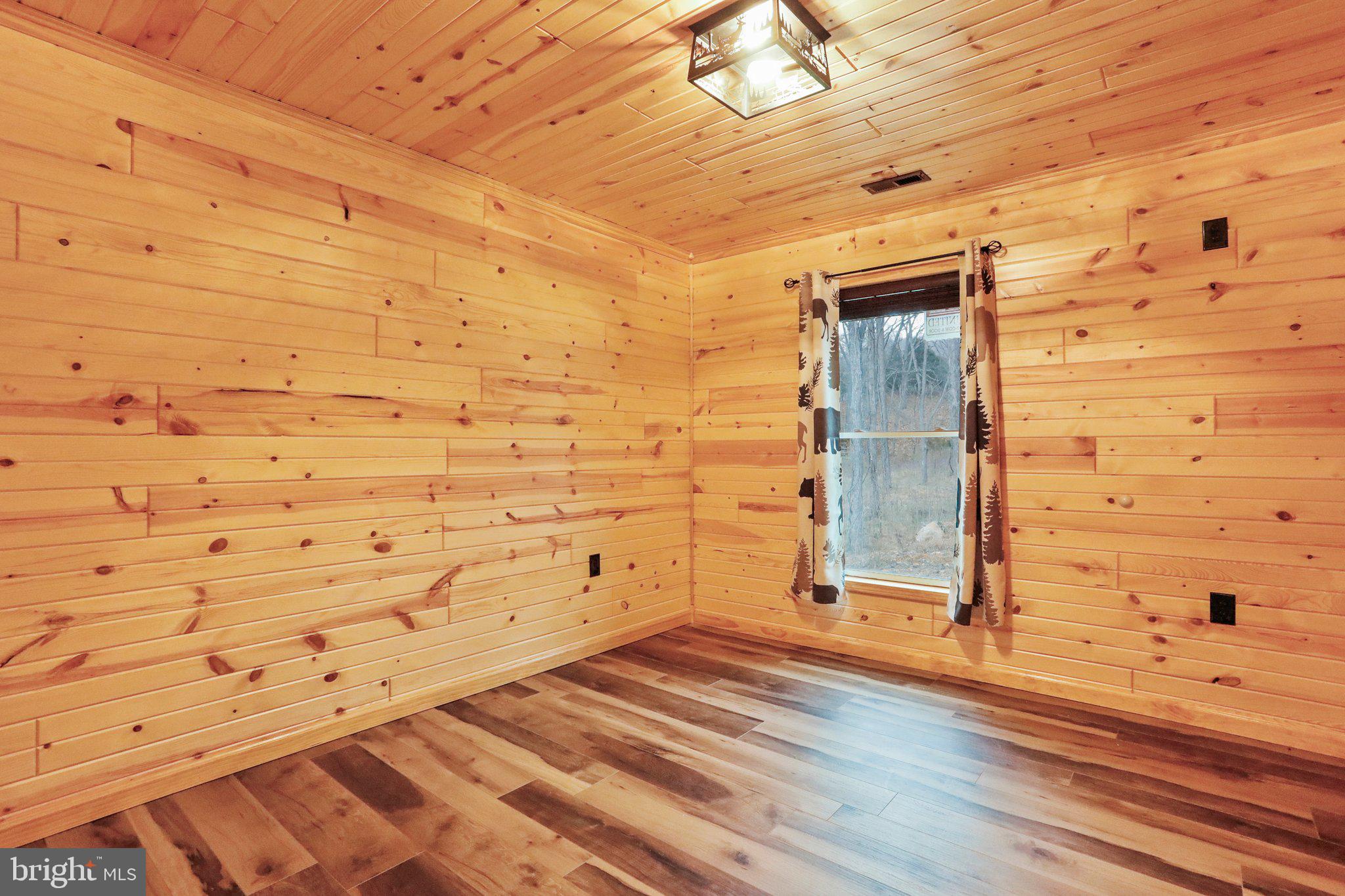 WALNUT RIDGE - Residential