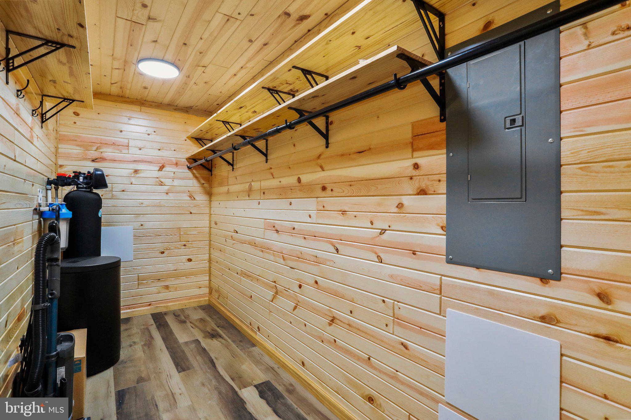 WALNUT RIDGE - Residential