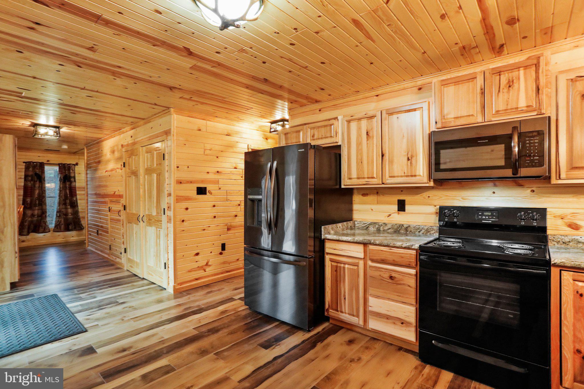 WALNUT RIDGE - Residential