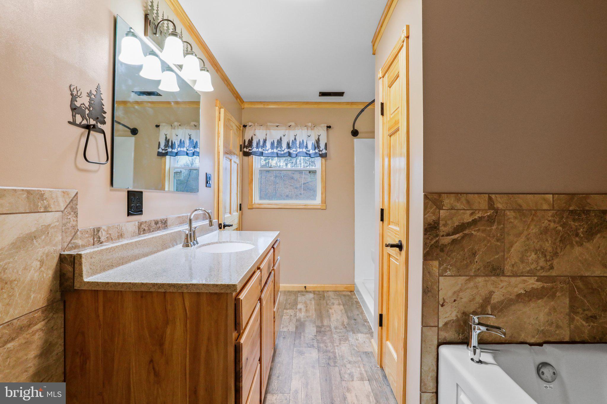 WALNUT RIDGE - Residential