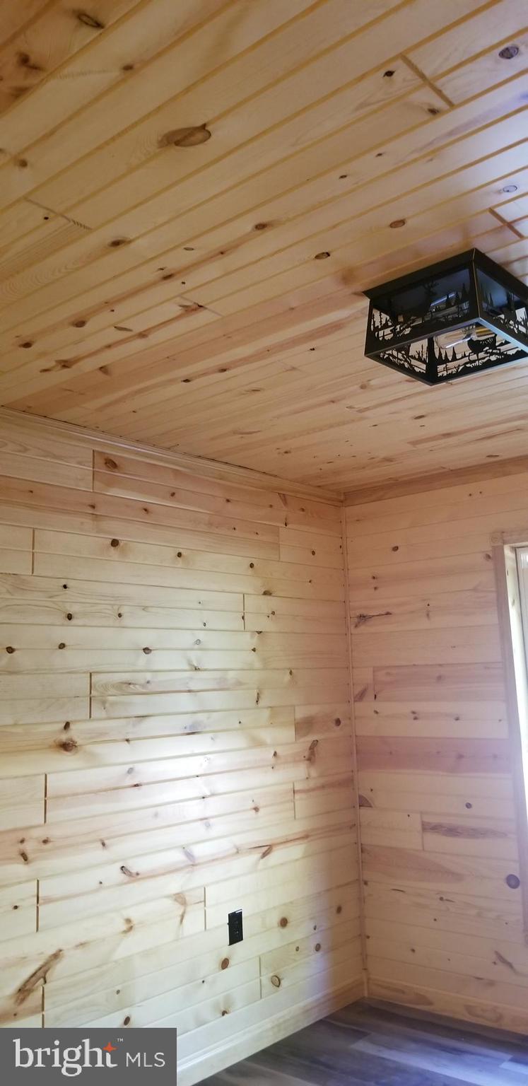 WALNUT RIDGE - Residential