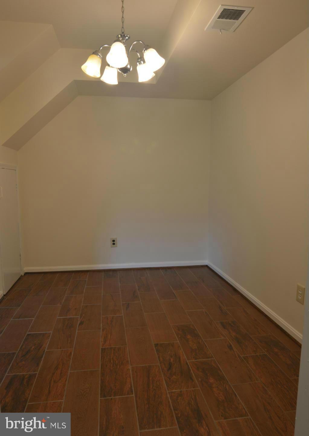 THE HIGHLANDS - Residential