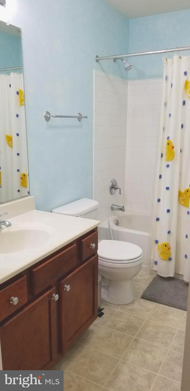 EAGLES LANDING AT WATERS EDGE - Residential Lease