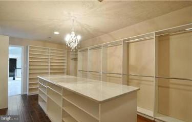 ROYAL OAKS - Residential Lease