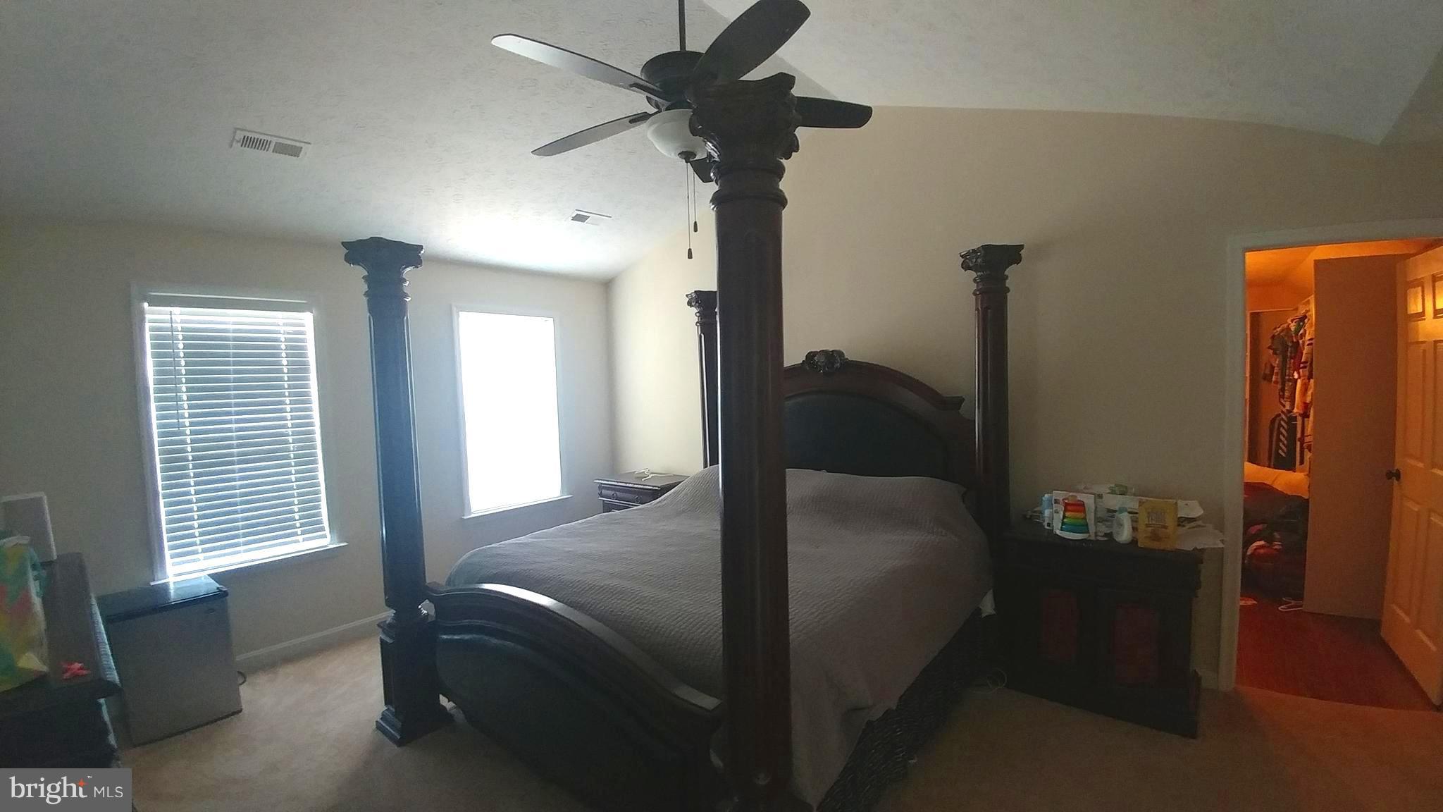 ROYAL OAKS - Residential Lease