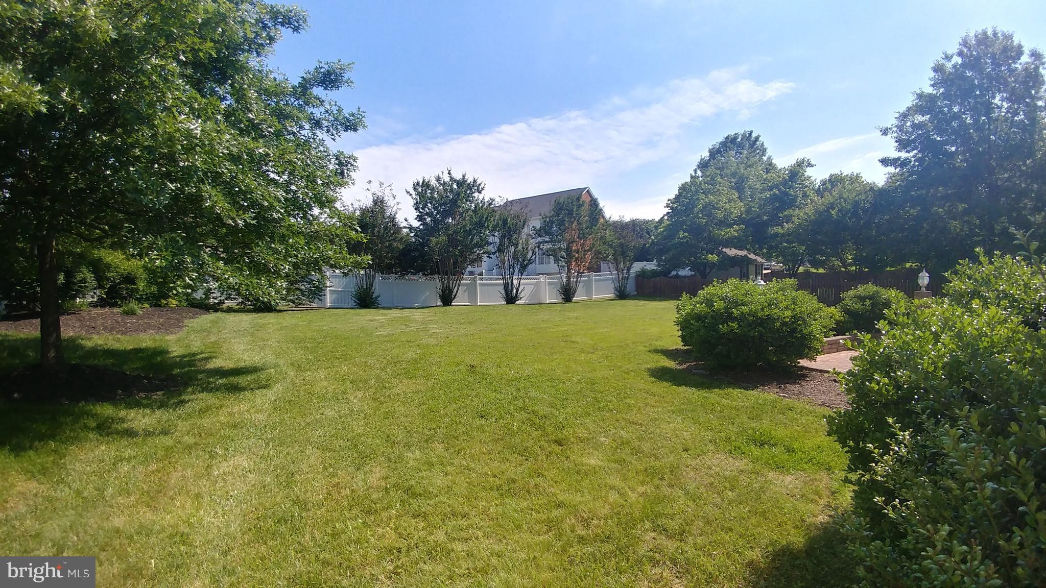 ROYAL OAKS - Residential Lease