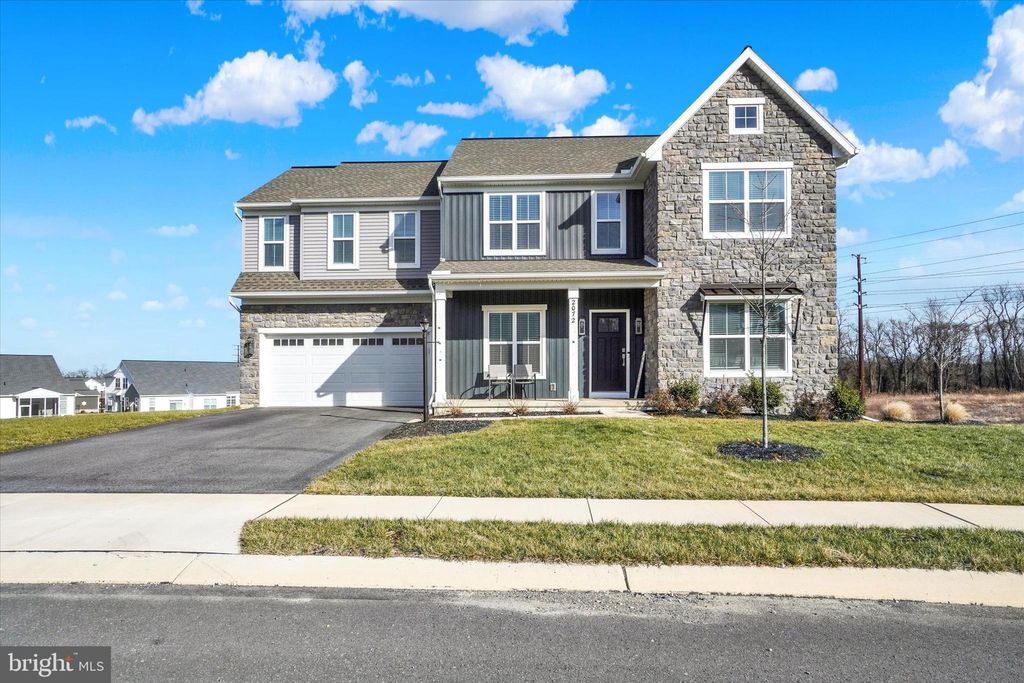Photo of 2072 N Autumn Chase Dr, MECHANICSBURG, PA 17055 (MLS # PACB2049772)