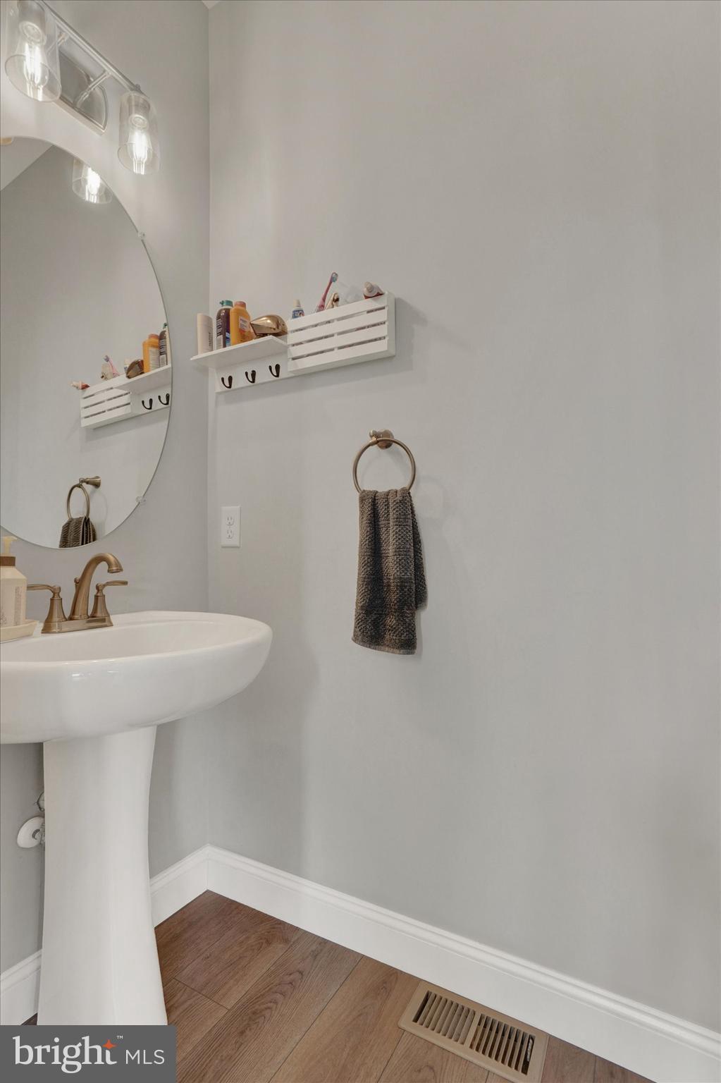 AUTUMN CHASE - Residential