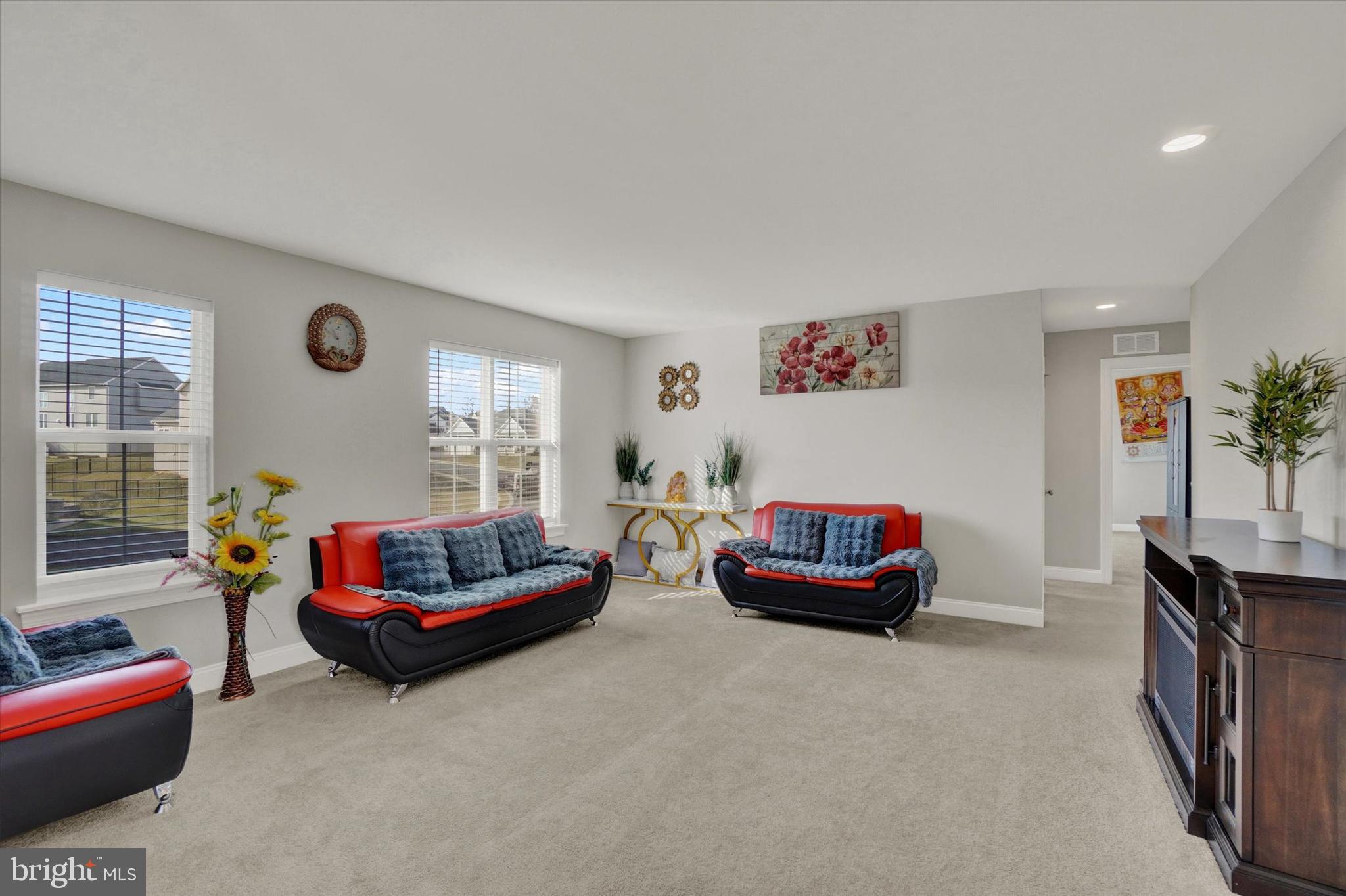 AUTUMN CHASE - Residential