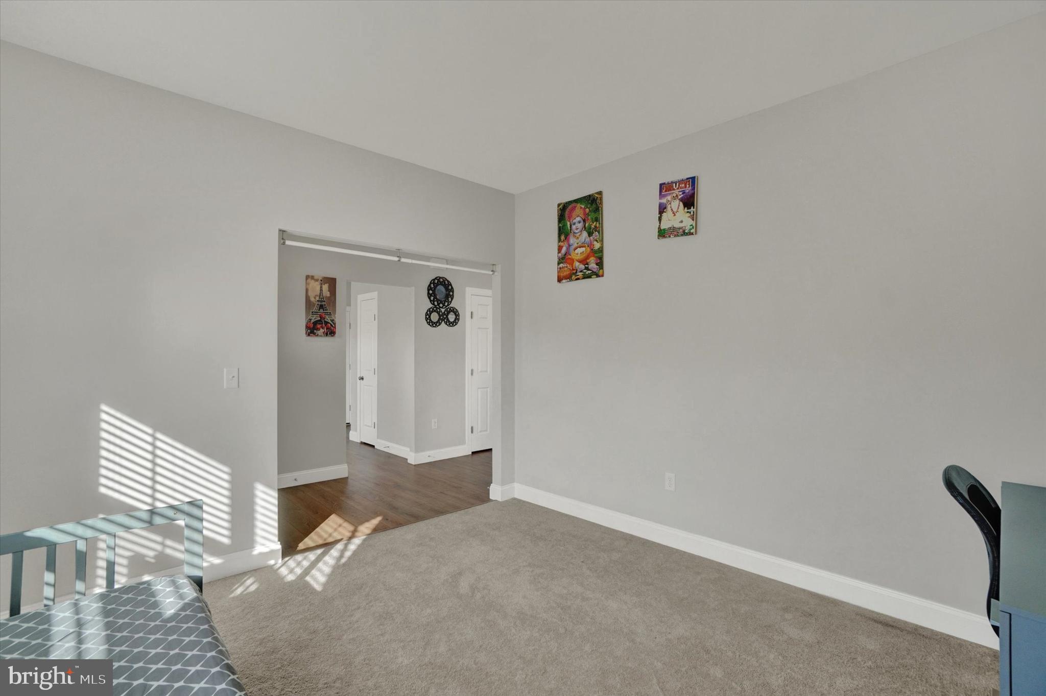 AUTUMN CHASE - Residential