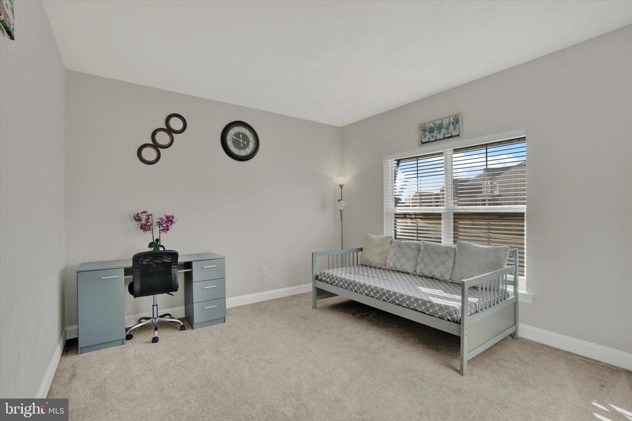 AUTUMN CHASE - Residential