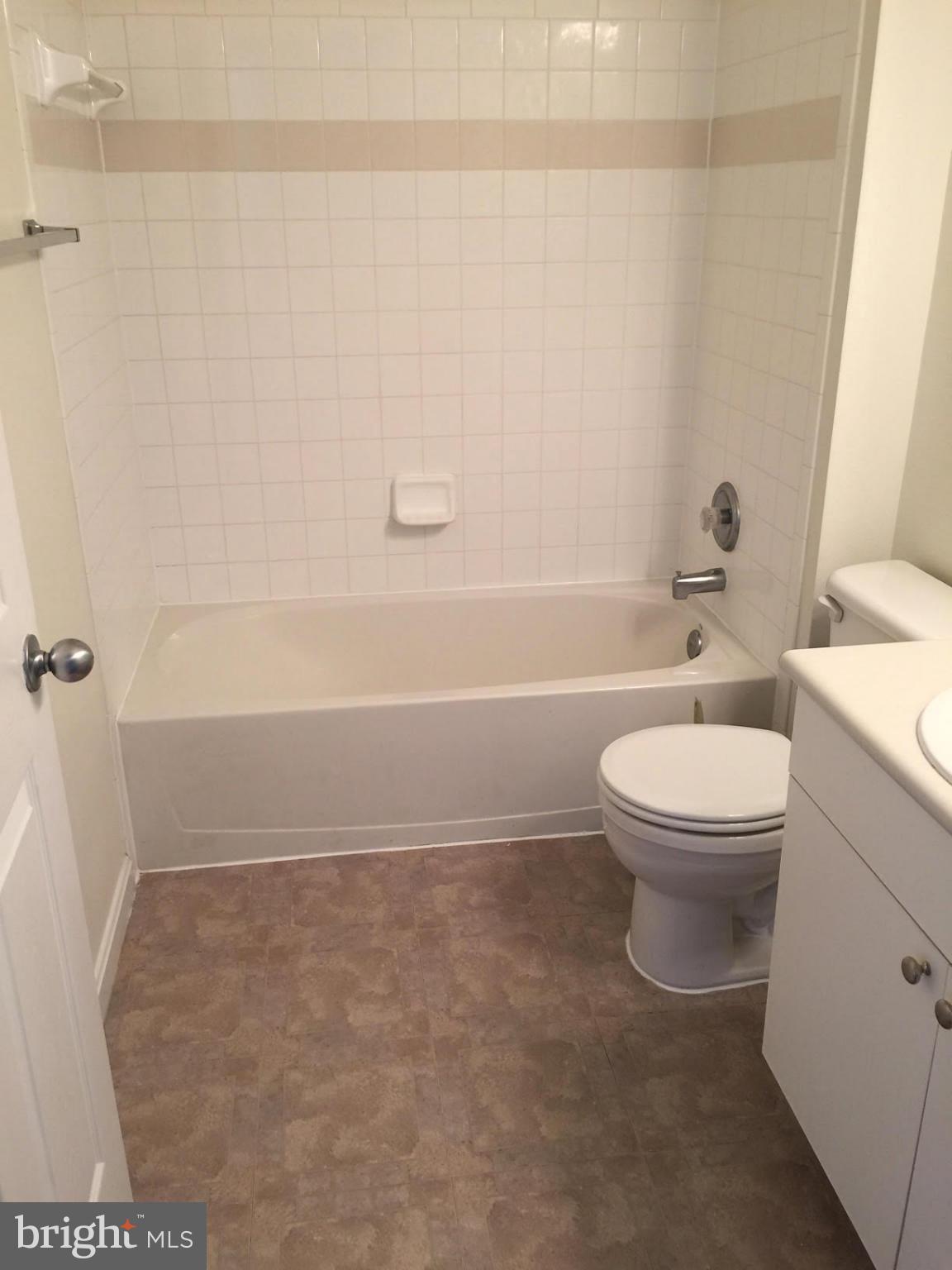 HIGH POINTE AT JEFFERSON PARK - Residential Lease