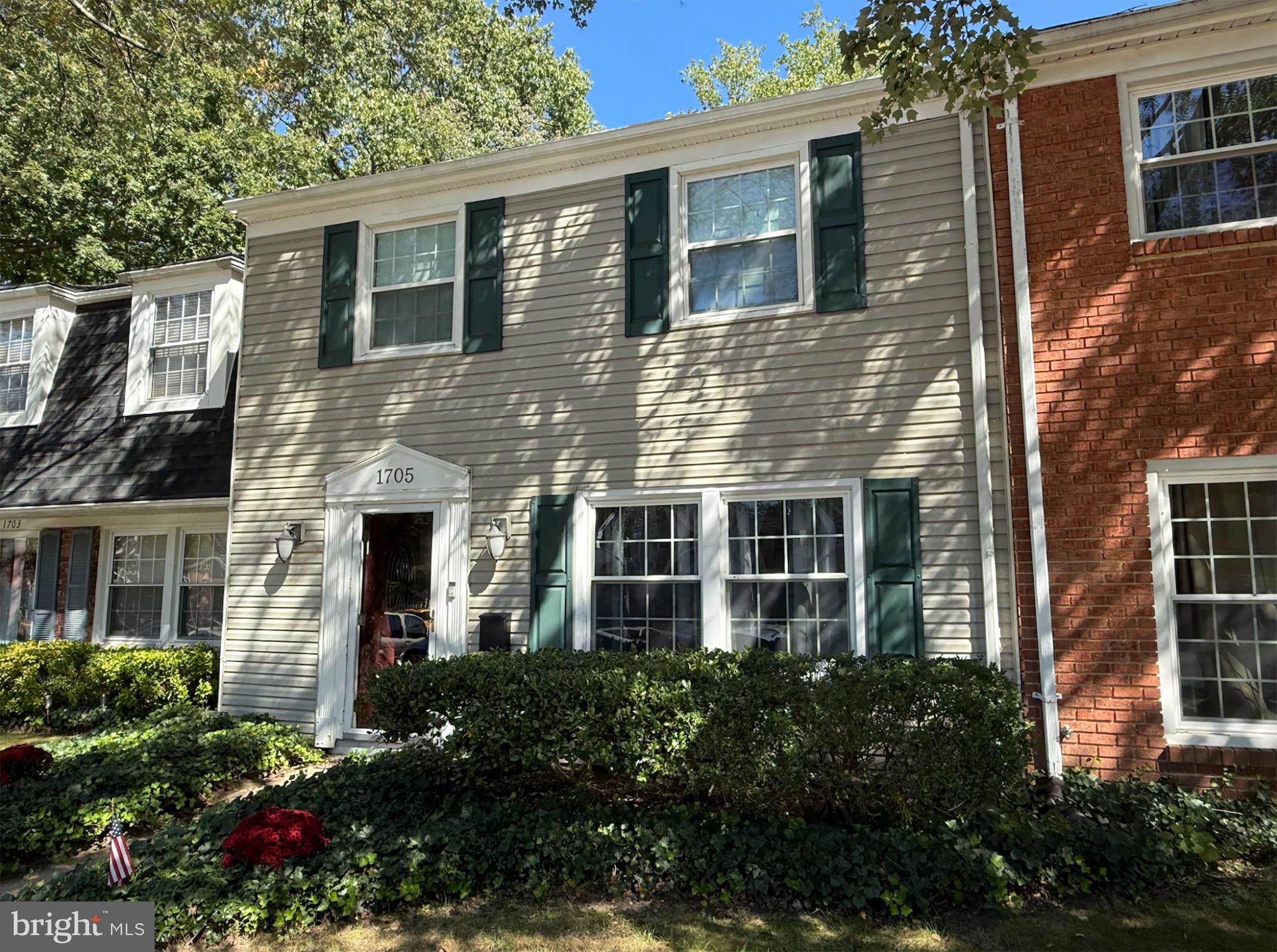 CROFTON TOWNE - Residential