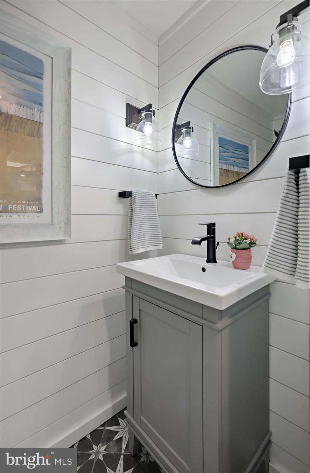 CROFTON TOWNE - Residential