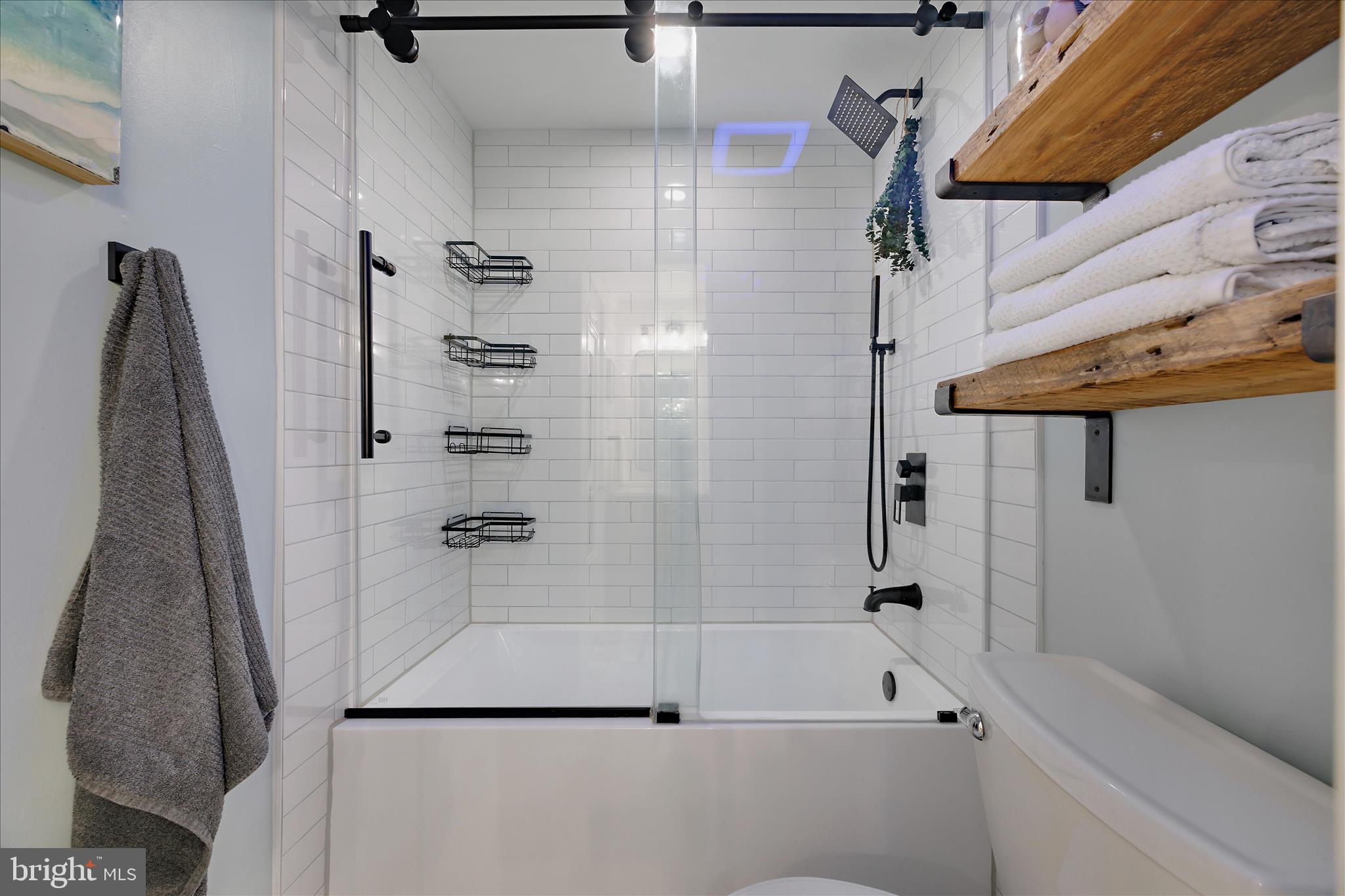 CROFTON TOWNE - Residential