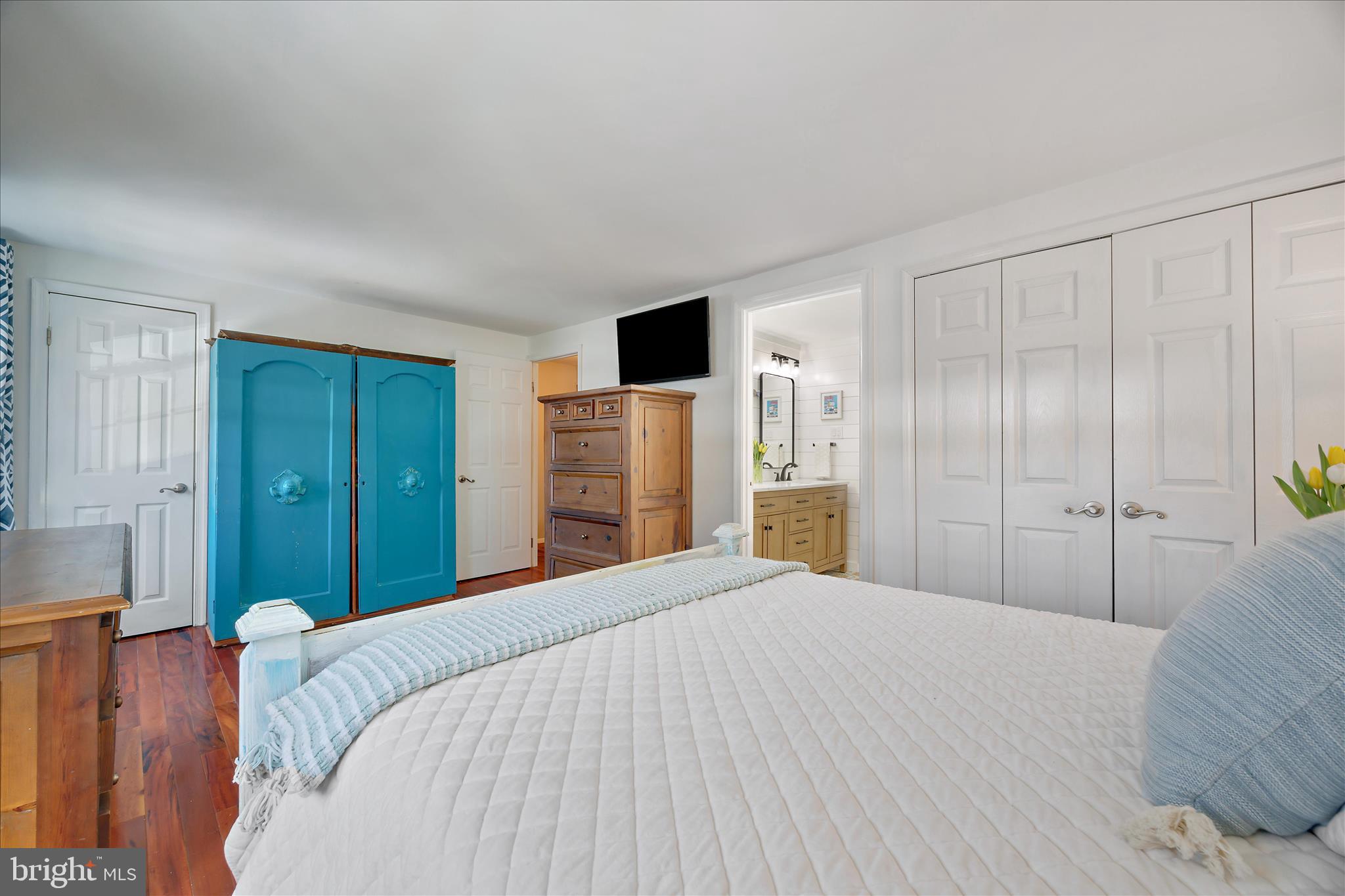 CROFTON TOWNE - Residential