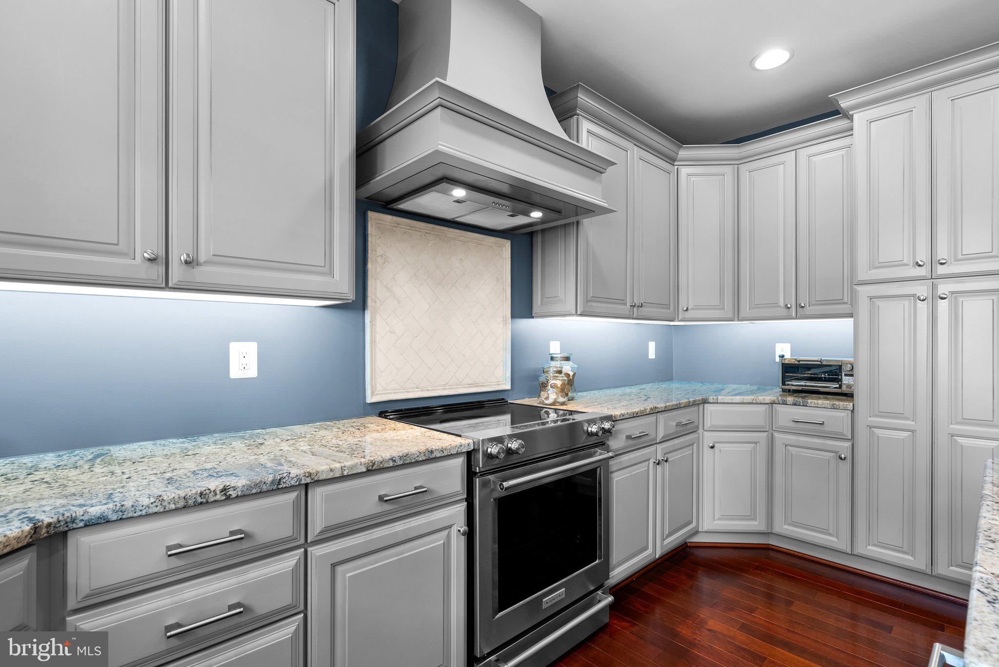 BEACHWOOD FOREST - Residential