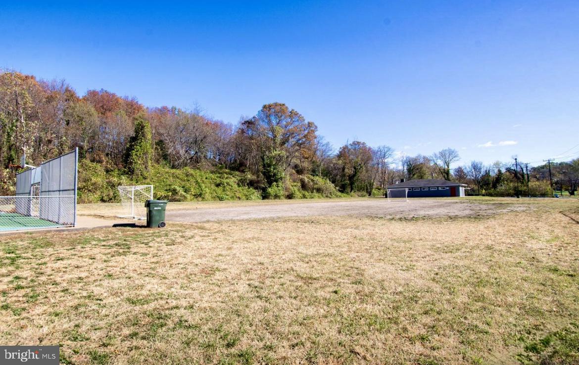 DEFENSE HEIGHTS - Residential