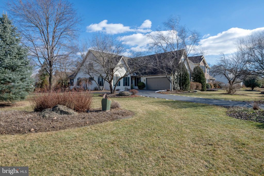 Photo of 755 Steeplechase Road, LANDISVILLE, PA 17538 (MLS # PALA2064046)