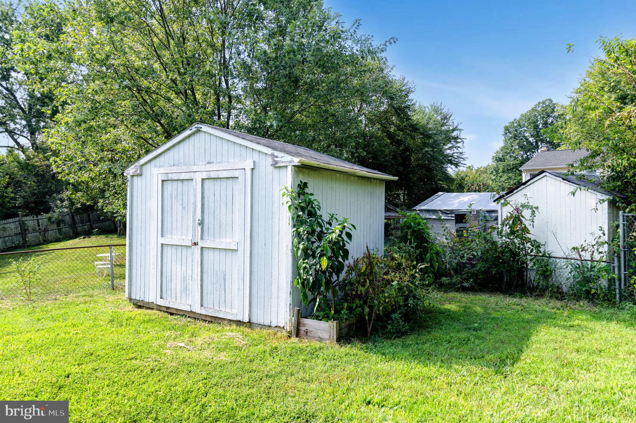 DALE CITY - Residential