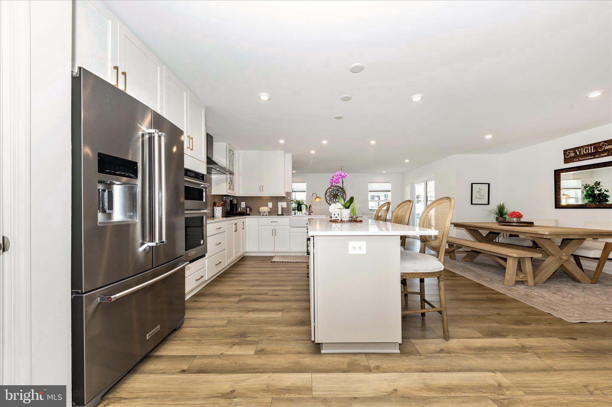 KING'S CROSSING - Residential