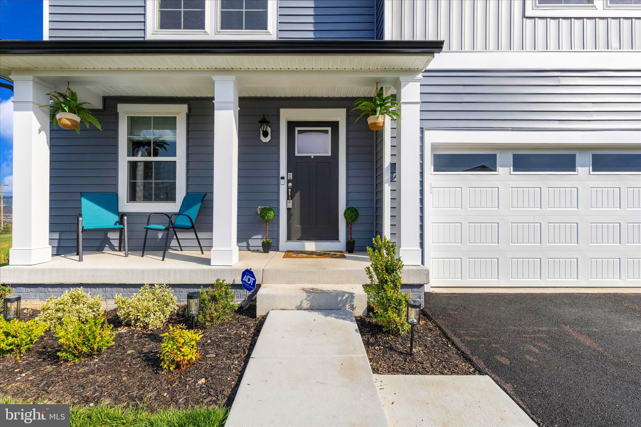 KING'S CROSSING - Residential