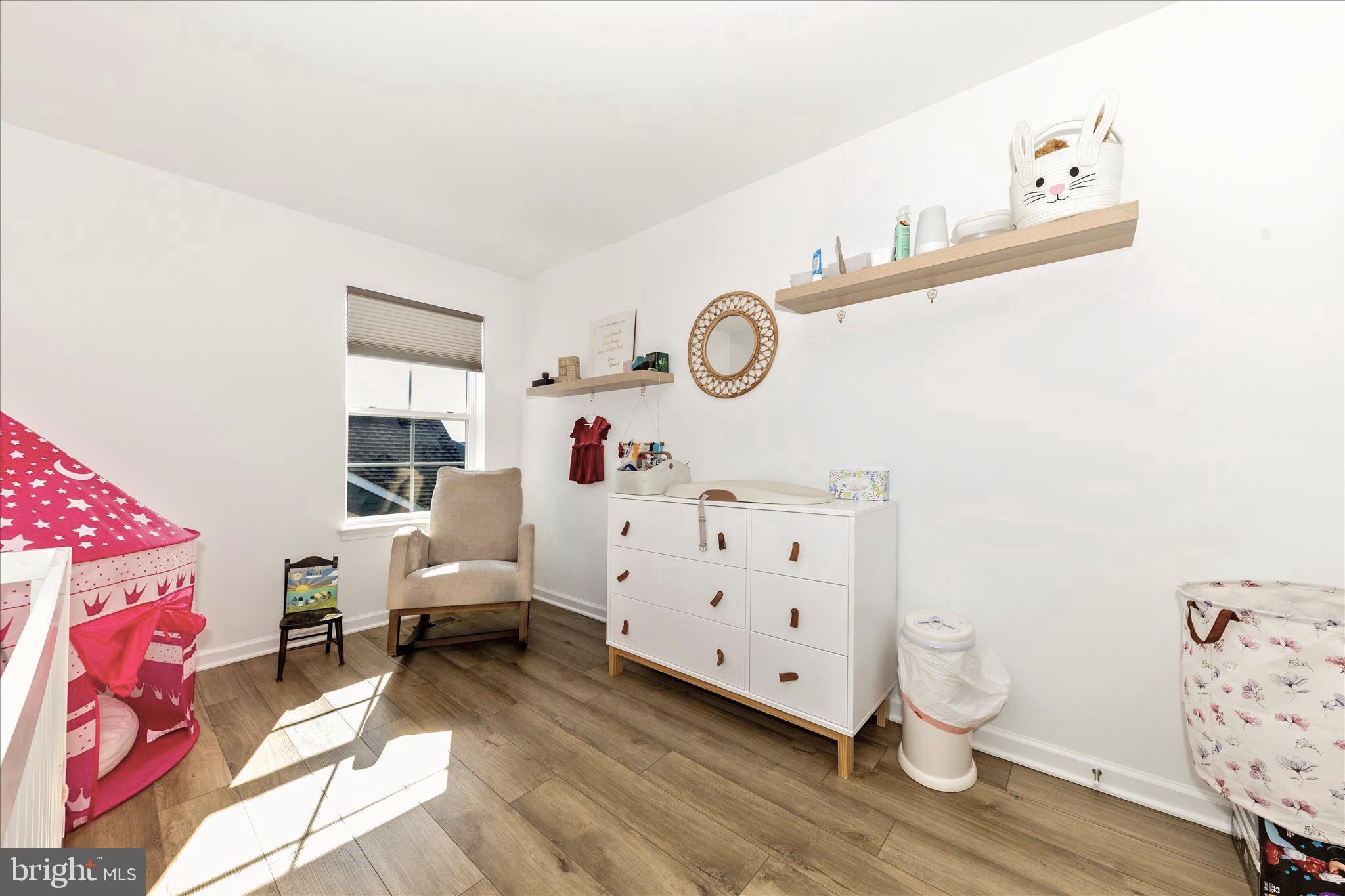 KING'S CROSSING - Residential