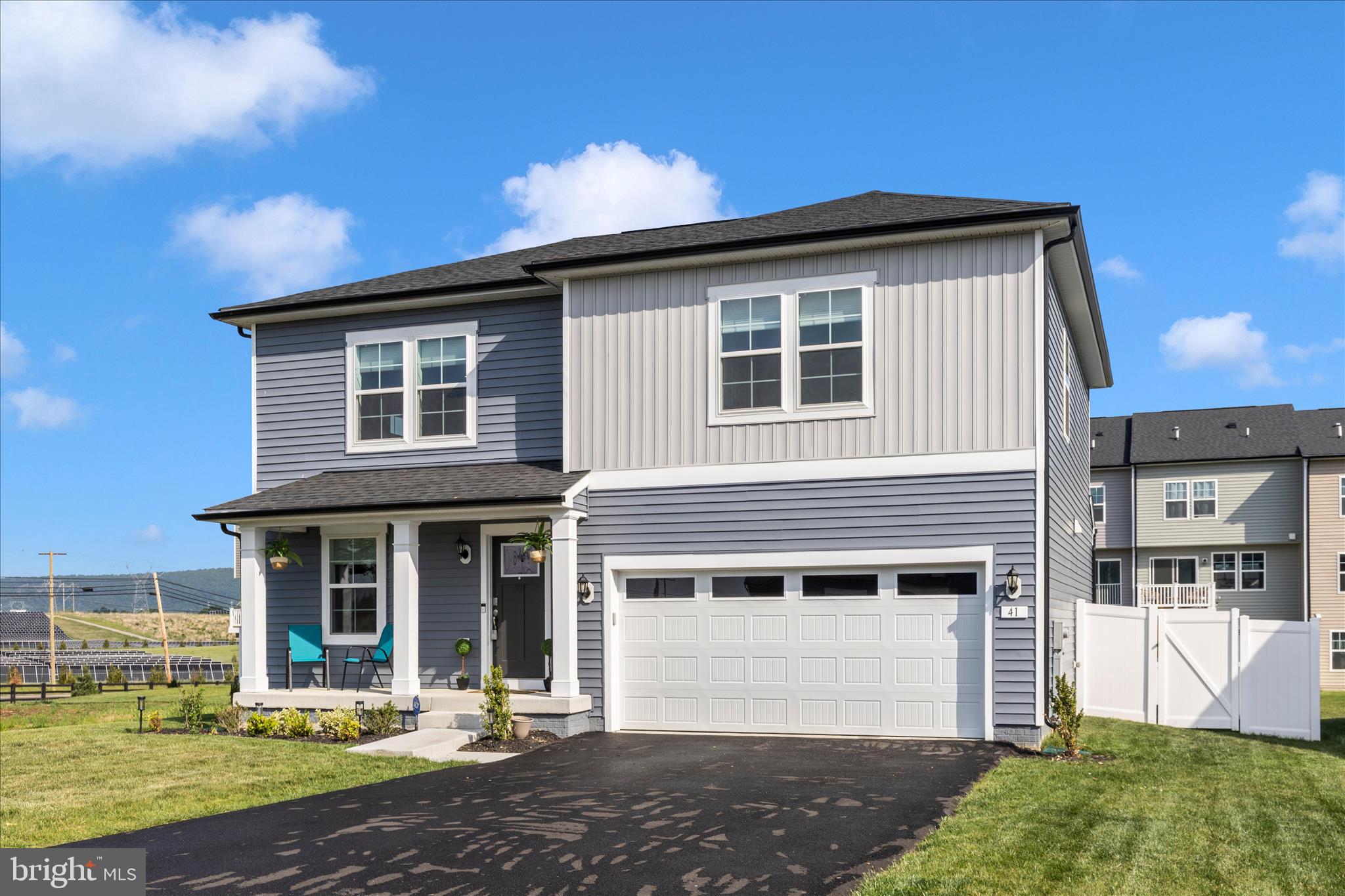 KING'S CROSSING - Residential
