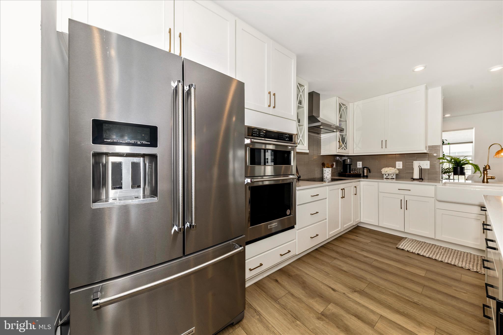 KING'S CROSSING - Residential