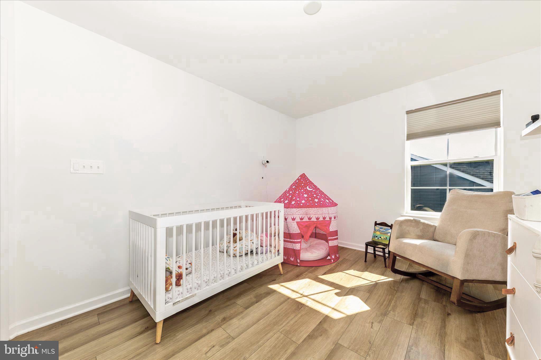 KING'S CROSSING - Residential