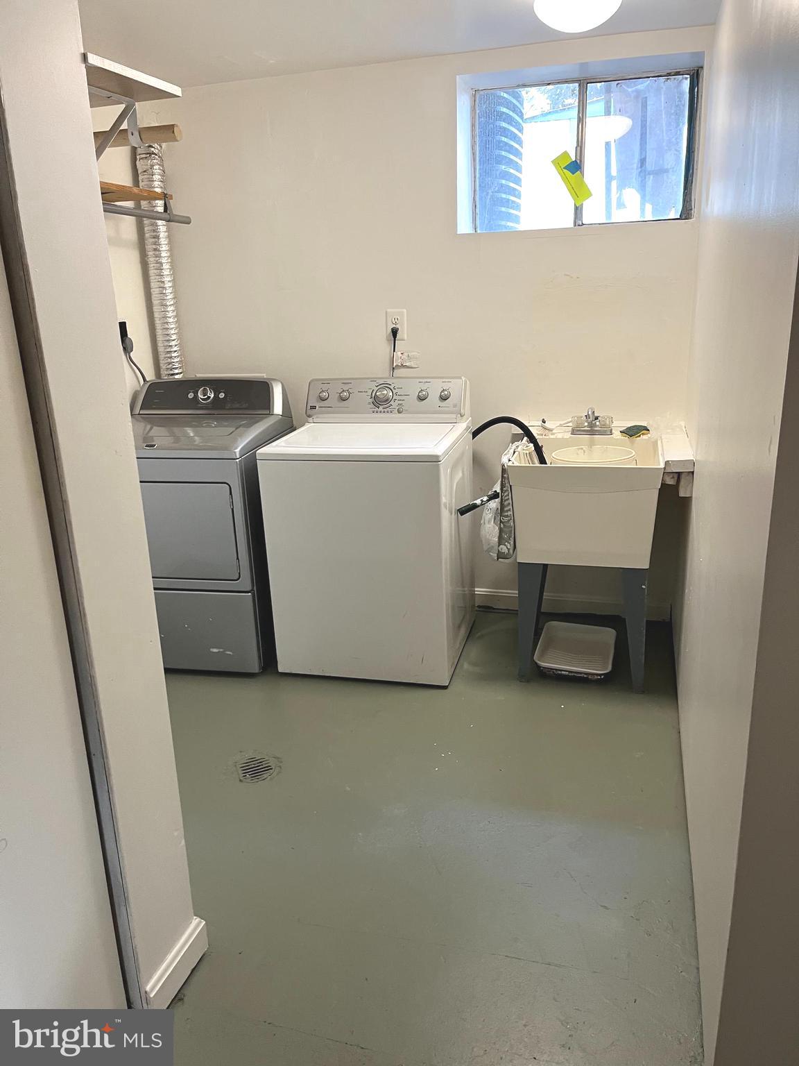 LOUDOUN HILLS - Residential