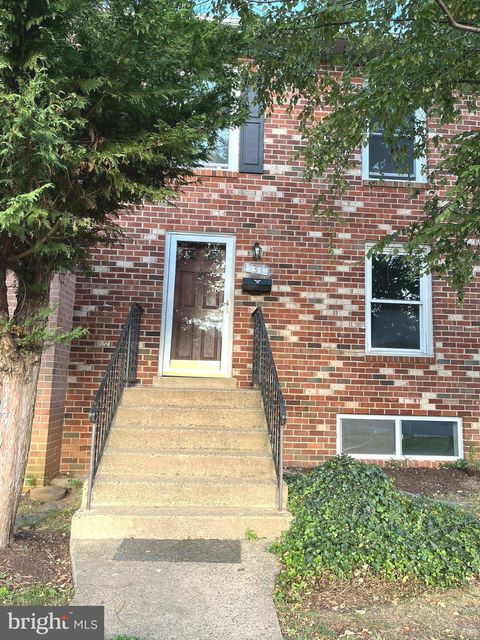 251 MEADOWS LANE NE LEESBURG VA 20176