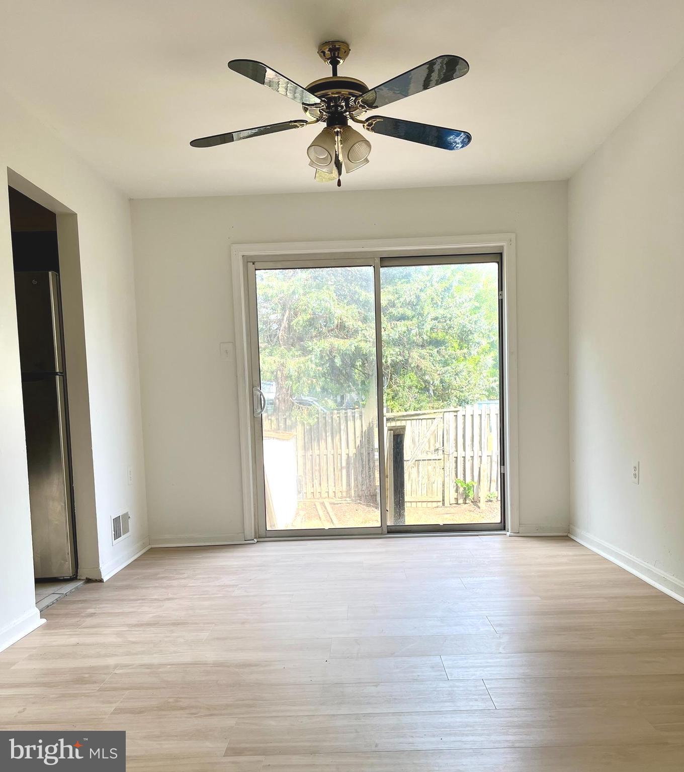 LOUDOUN HILLS - Residential