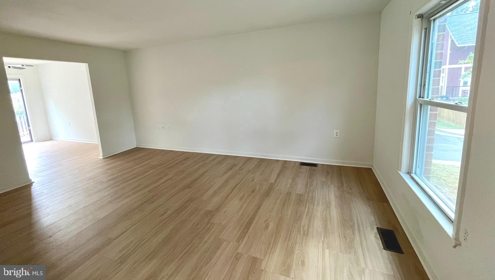 LOUDOUN HILLS - Residential