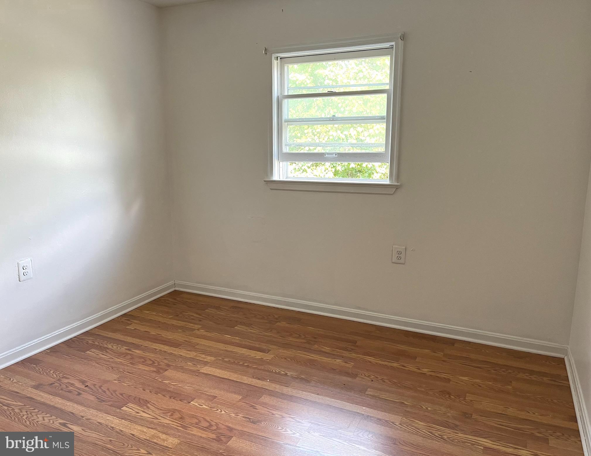 LOUDOUN HILLS - Residential