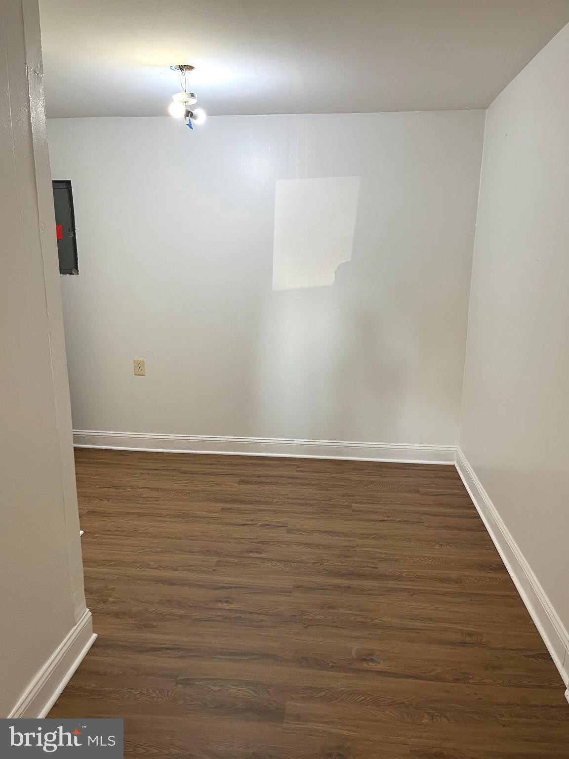 LOUDOUN HILLS - Residential