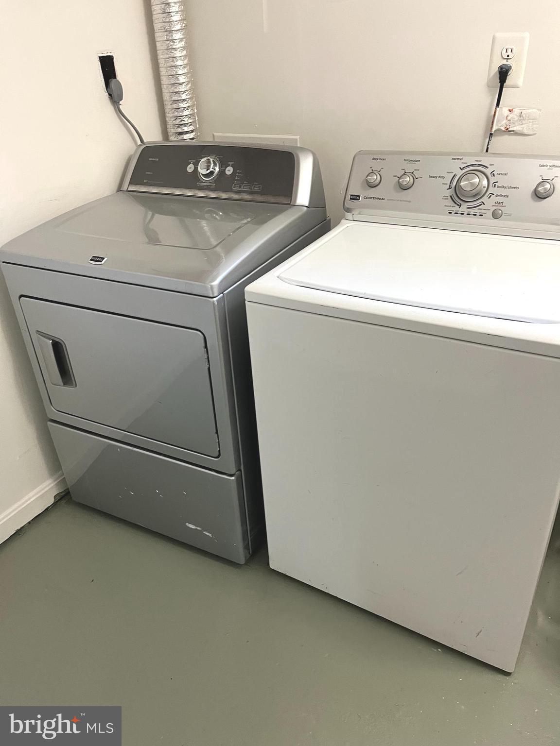 LOUDOUN HILLS - Residential