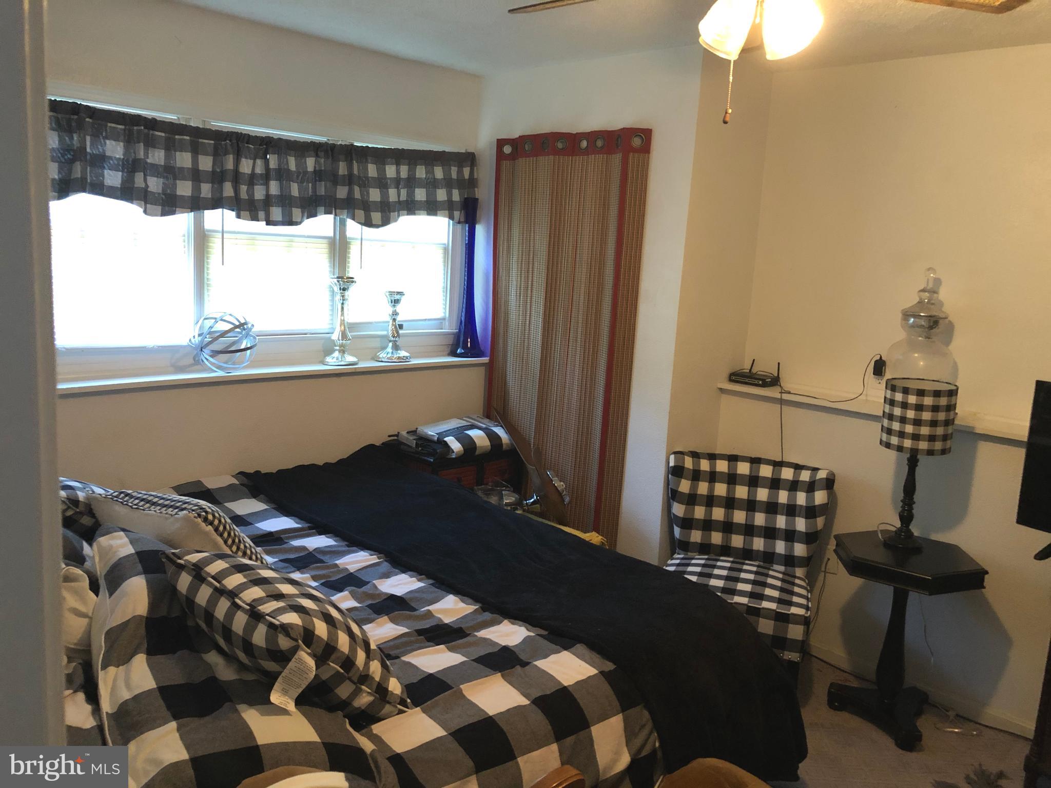 WESTBURY - Residential