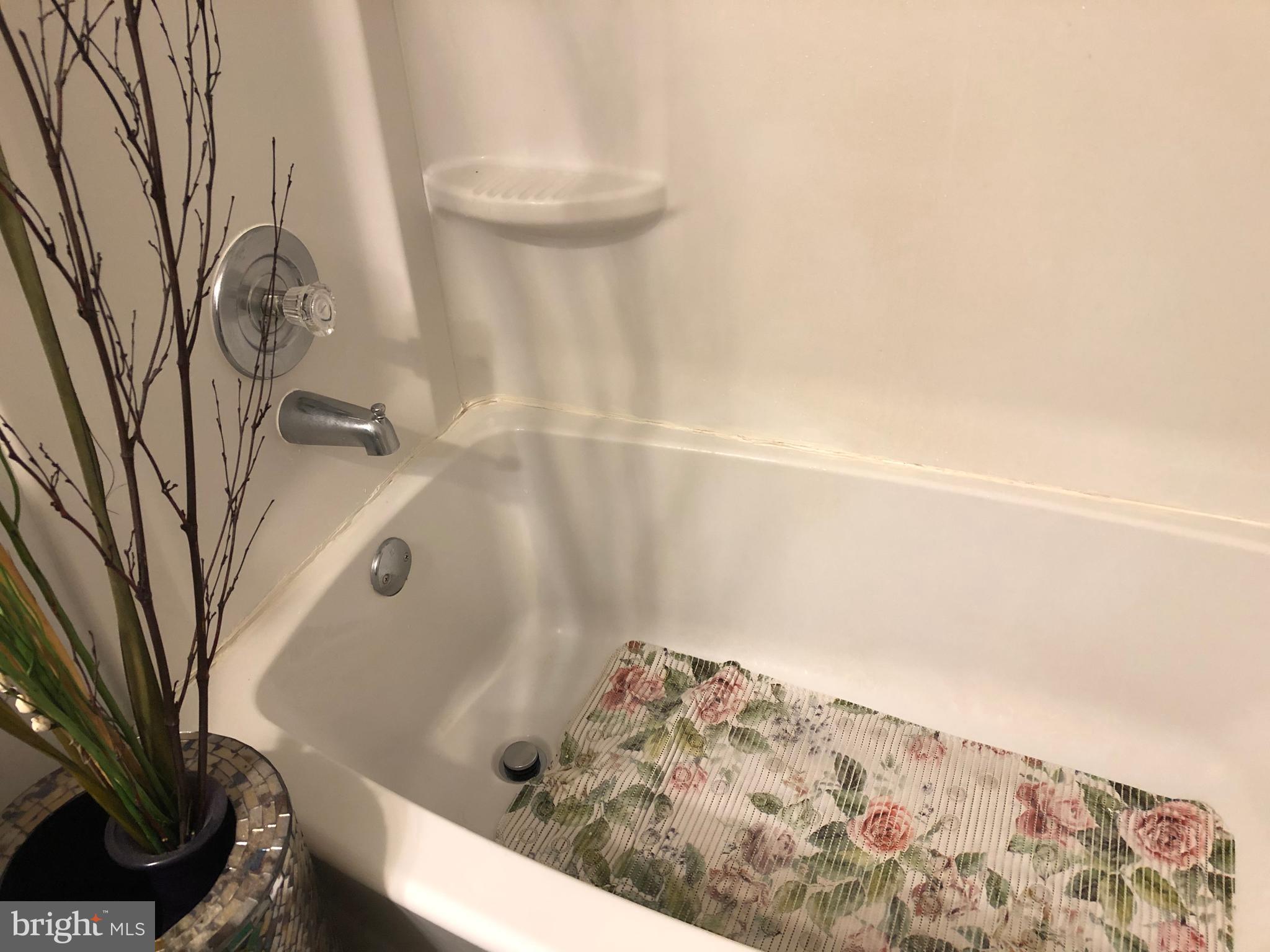 WESTBURY - Residential