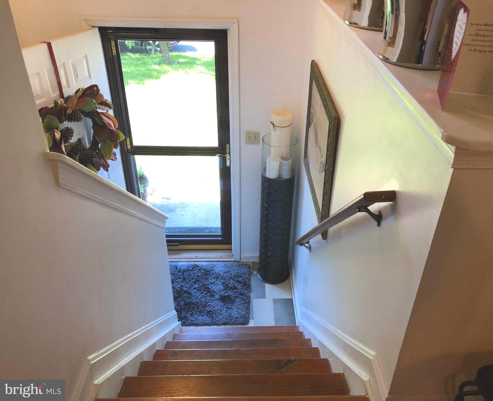 WESTBURY - Residential