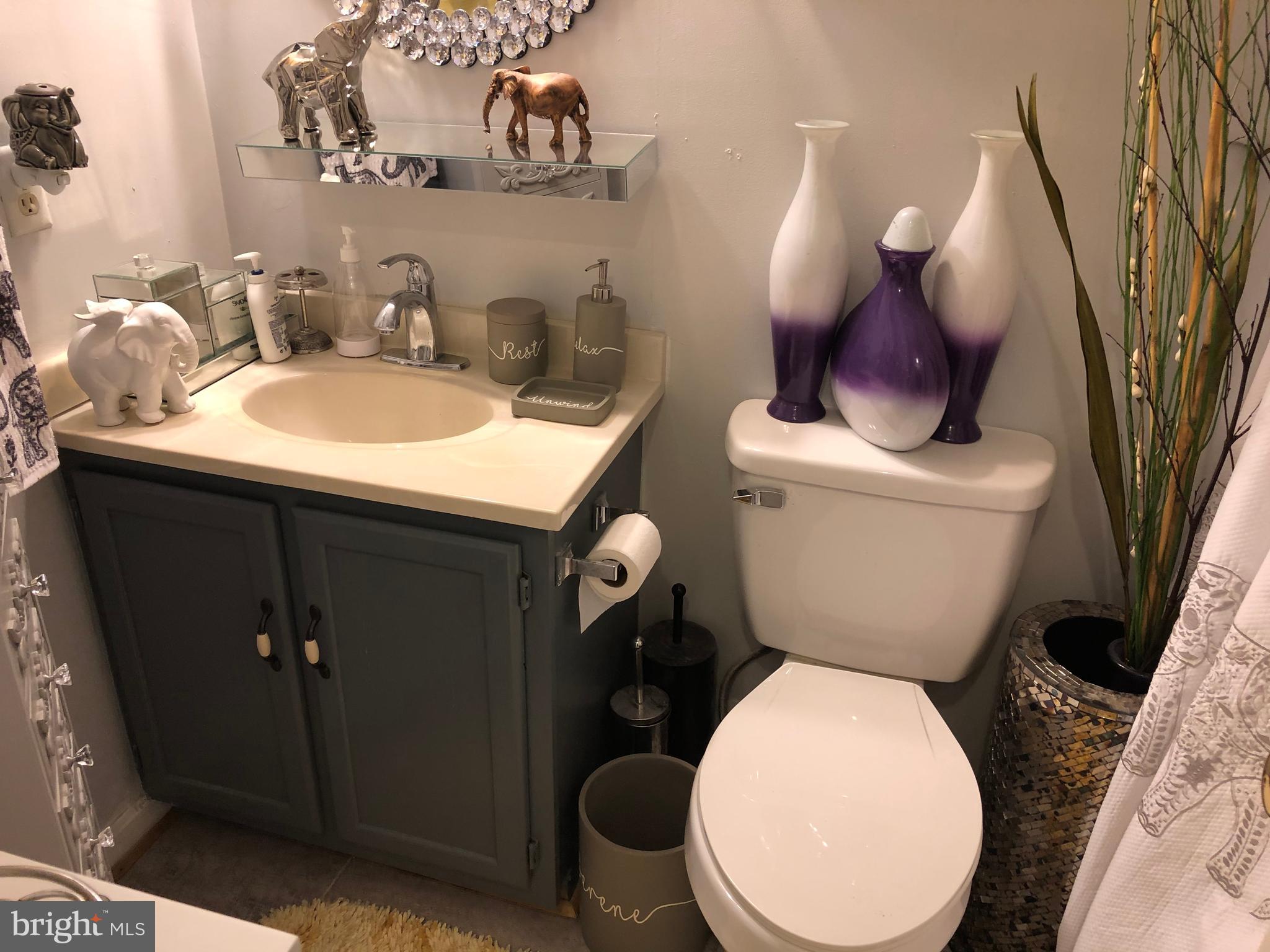 WESTBURY - Residential