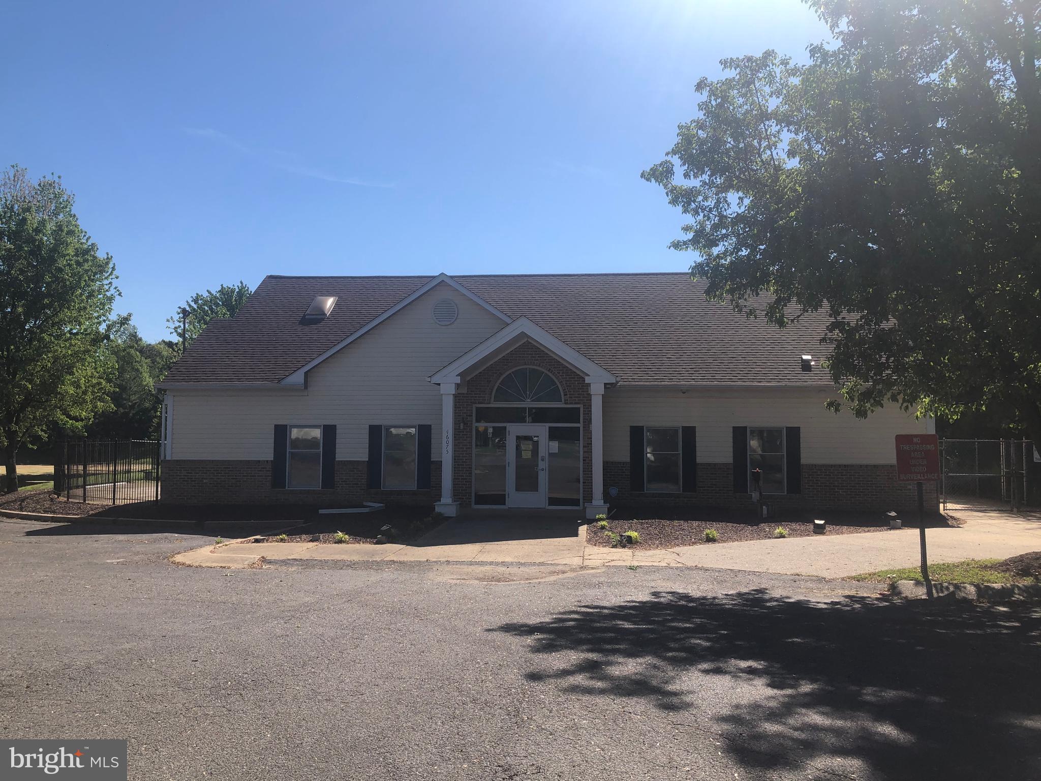 WESTBURY - Residential