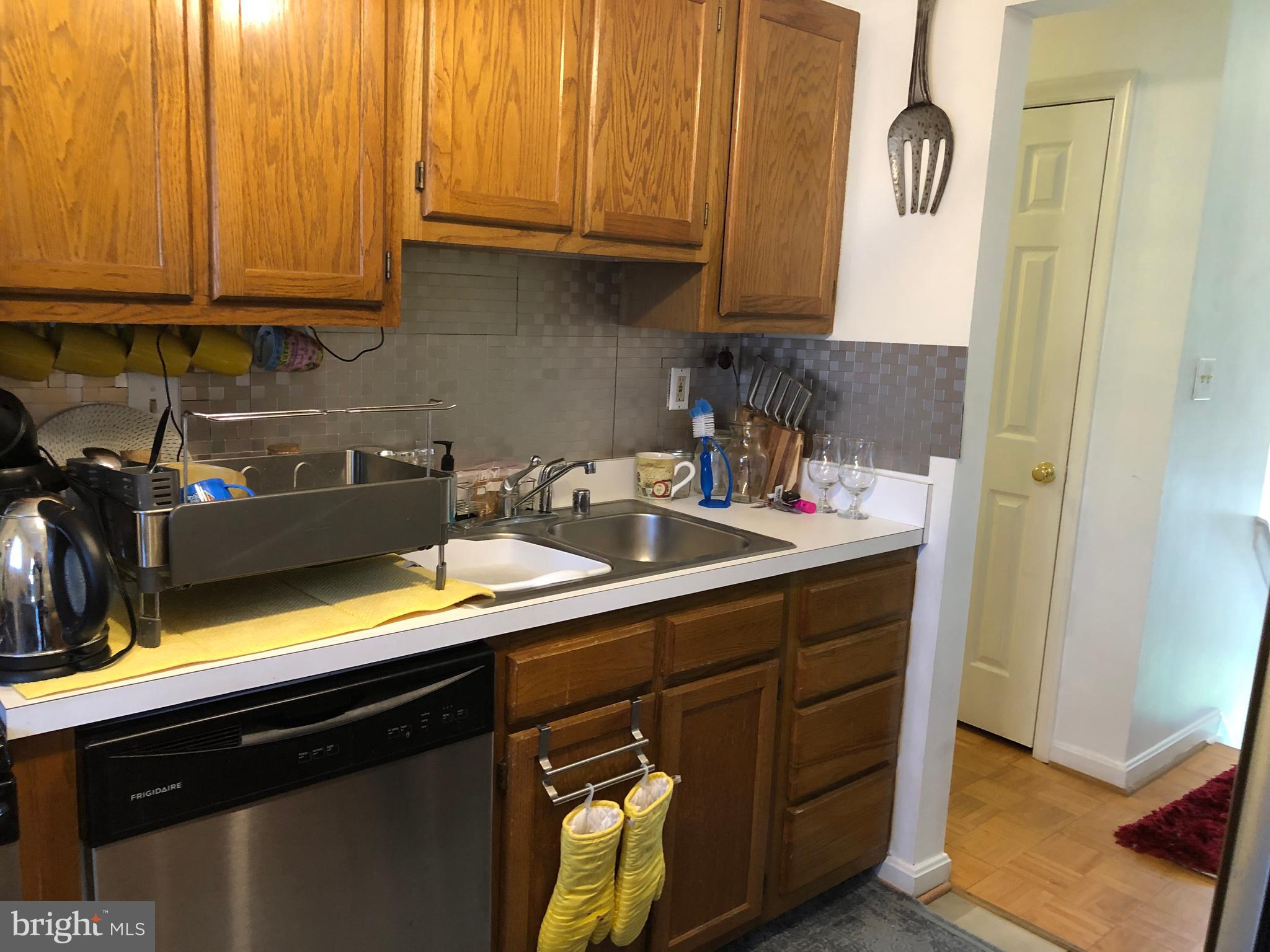 WESTBURY - Residential