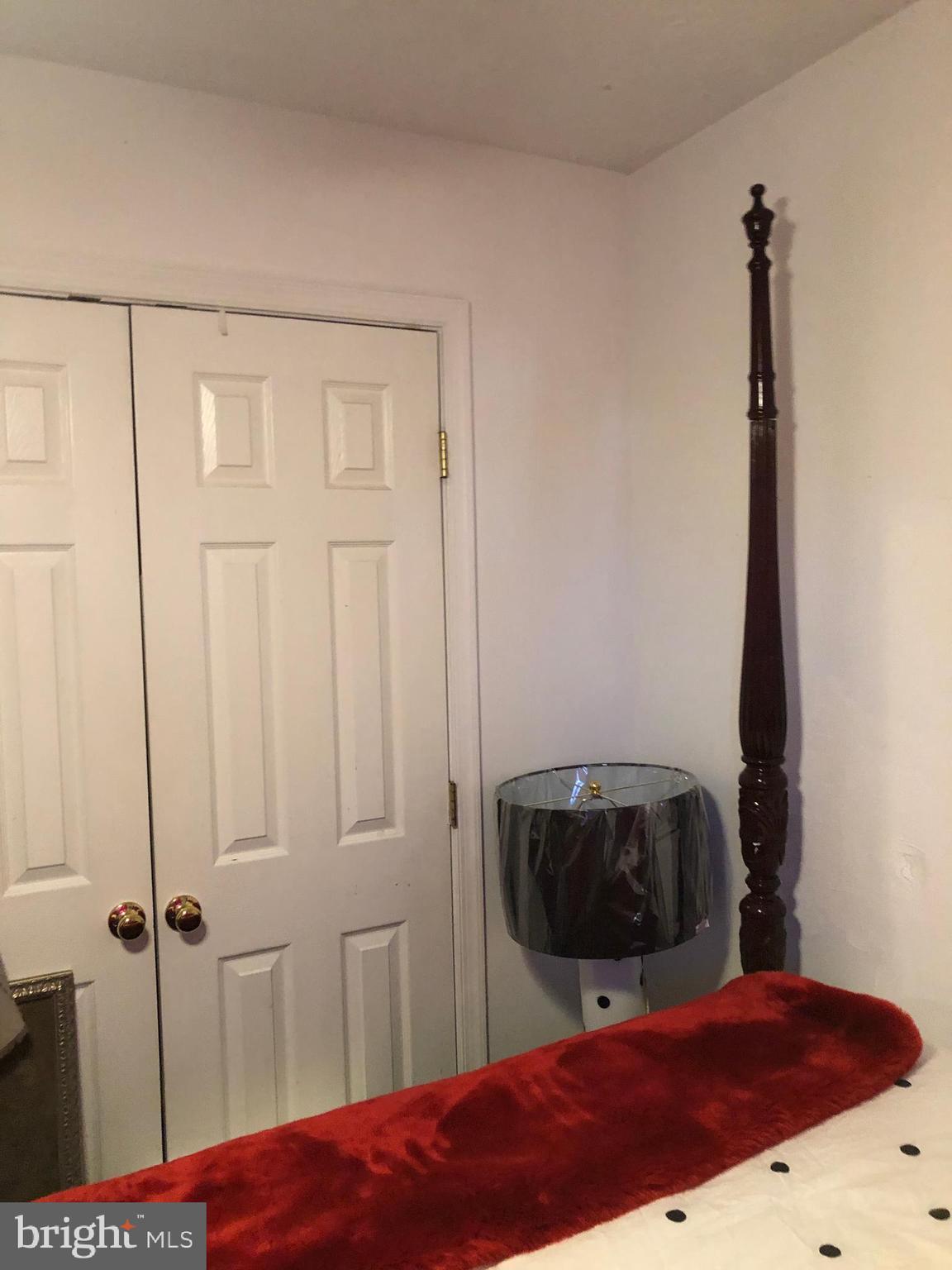 WESTBURY - Residential