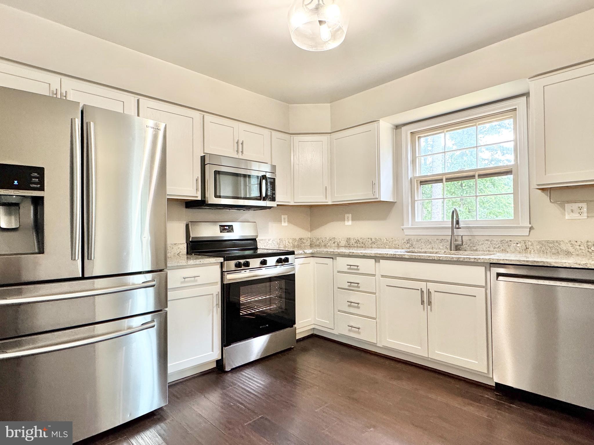 MONCLAIR - Residential Lease